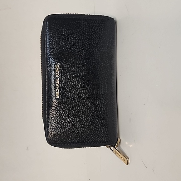 Michael Kors Saffiano Leather Continental Wallet in Black - Picture 1 of 11